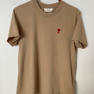 AMI Paris tan t-shirt in chest 40”